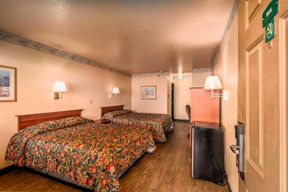 Room image 2
